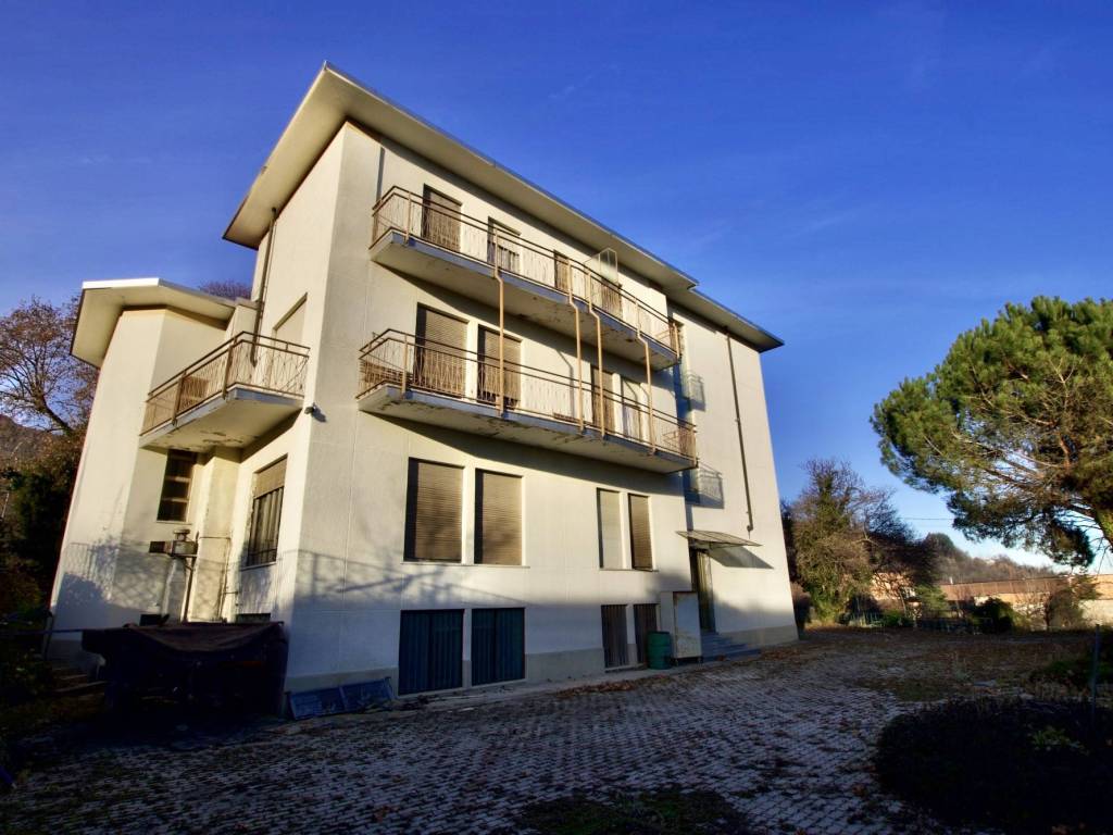 intera palazzina in vendita a Netro