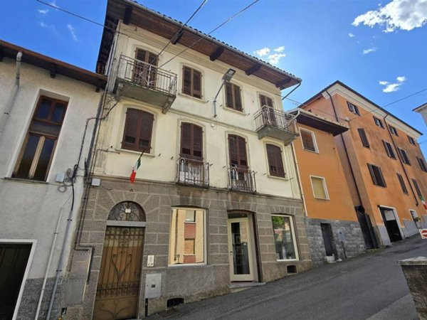 appartamento in vendita a Netro