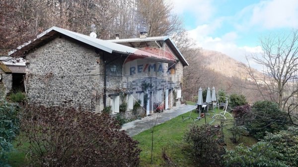 casale in vendita a Netro in zona Bossola