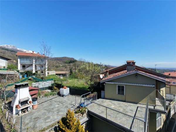 casa semindipendente in vendita a Netro