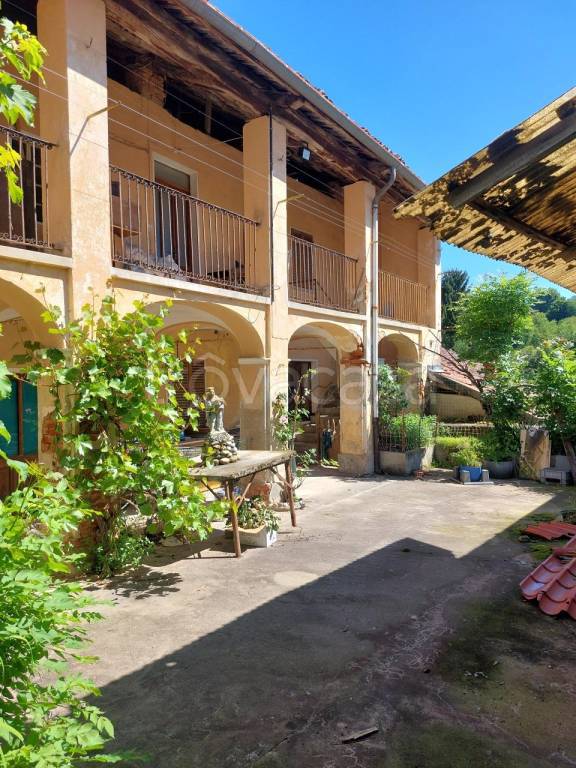 casa indipendente in vendita a Netro in zona Colla di Netro