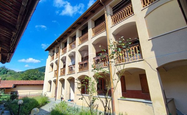 appartamento in vendita a Netro in zona Colla di Netro