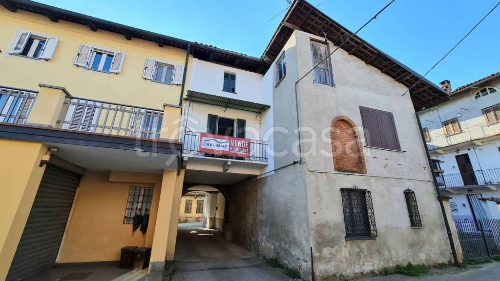 casa indipendente in vendita ad Occhieppo Inferiore