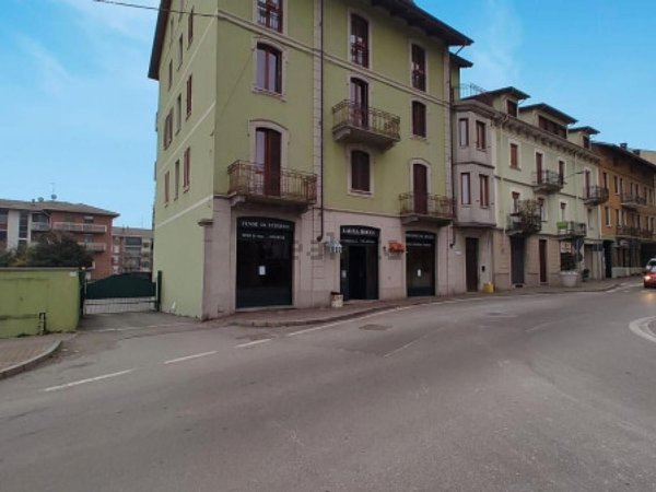 locale commerciale in vendita ad Occhieppo Inferiore