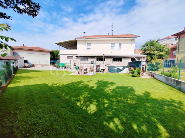 casa indipendente in vendita ad Occhieppo Inferiore