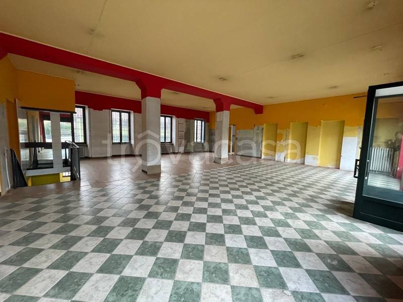 negozio in vendita ad Occhieppo Inferiore