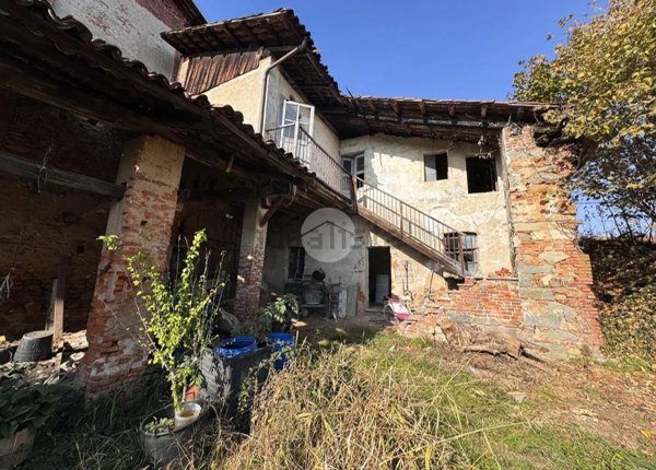 casale in vendita ad Occhieppo Inferiore