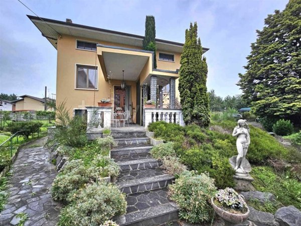 casa indipendente in vendita ad Occhieppo Inferiore