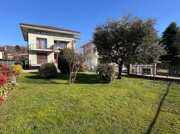 casa indipendente in vendita ad Occhieppo Superiore in zona Villa