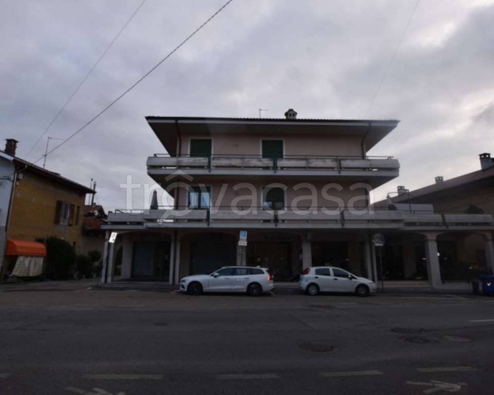 negozio in vendita ad Occhieppo Superiore