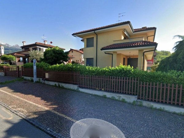 casa indipendente in vendita ad Occhieppo Superiore in zona Villa
