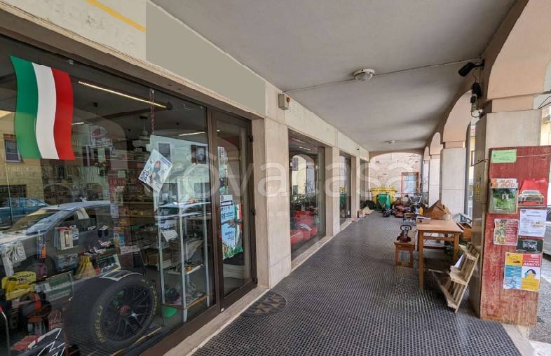 negozio in vendita ad Occhieppo Superiore