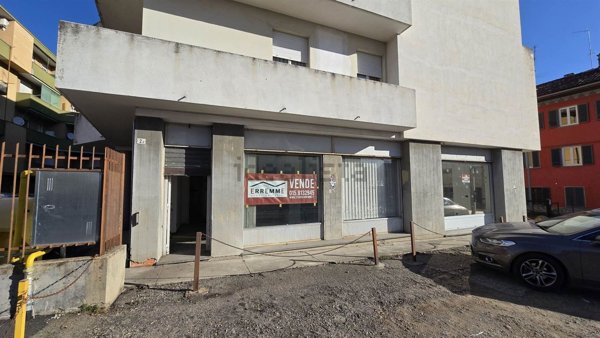 negozio in vendita ad Occhieppo Superiore