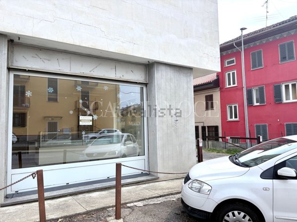 locale commerciale in vendita ad Occhieppo Superiore