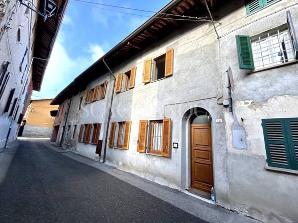 casa indipendente in vendita ad Occhieppo Superiore in zona Villa