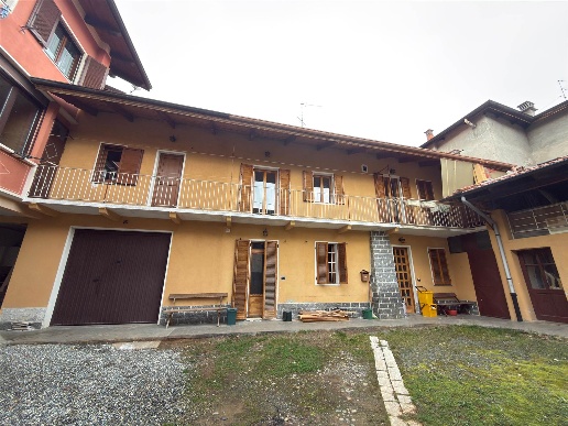 casa indipendente in vendita ad Occhieppo Superiore in zona Villa