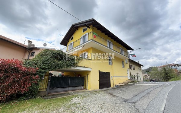 casa indipendente in vendita a Pettinengo