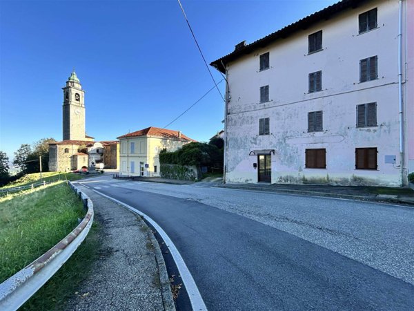 appartamento in vendita a Pettinengo in zona Selve Marcone