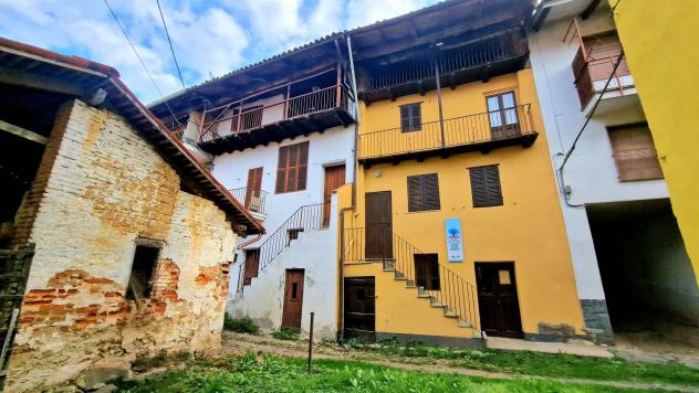 casa indipendente in vendita a Pettinengo