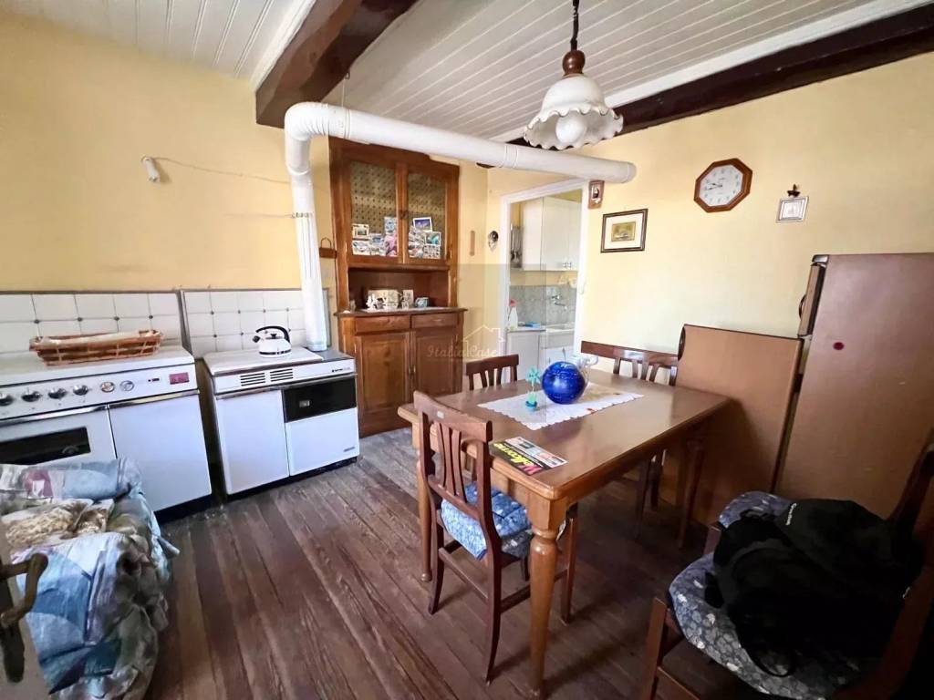 casa indipendente in vendita a Pettinengo