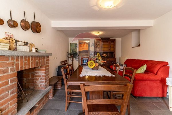 casa indipendente in vendita a Pettinengo in zona Selve Marcone