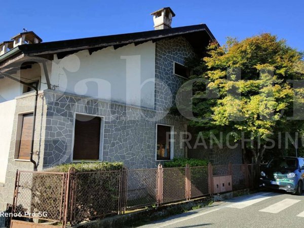 casa indipendente in vendita a Pettinengo