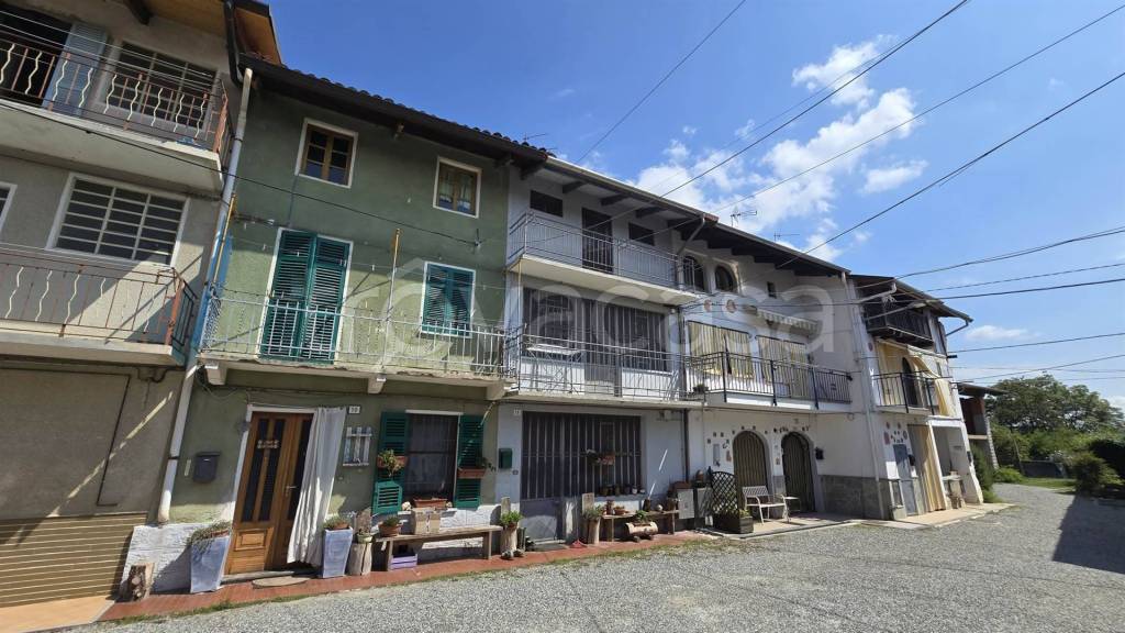 casa indipendente in vendita a Piatto