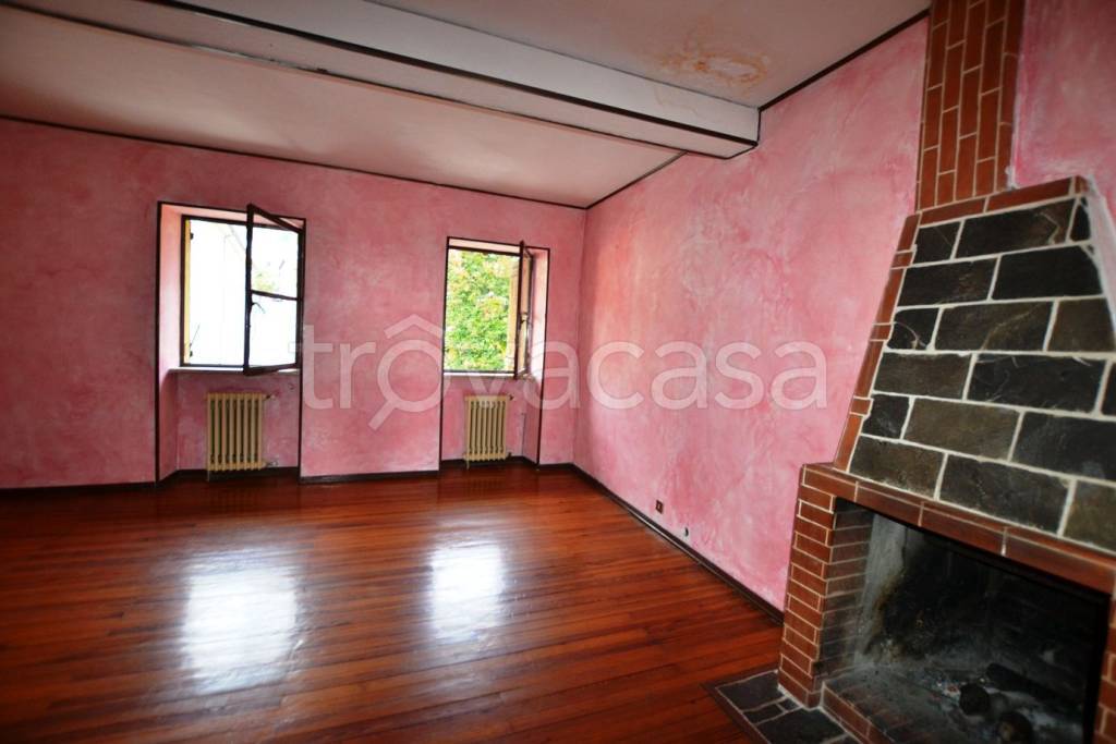 appartamento in vendita a Pollone