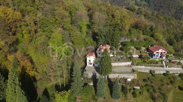 casa indipendente in vendita a Pollone
