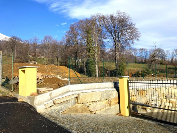 terreno edificabile in vendita a Pollone