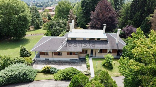 casa indipendente in vendita a Pollone