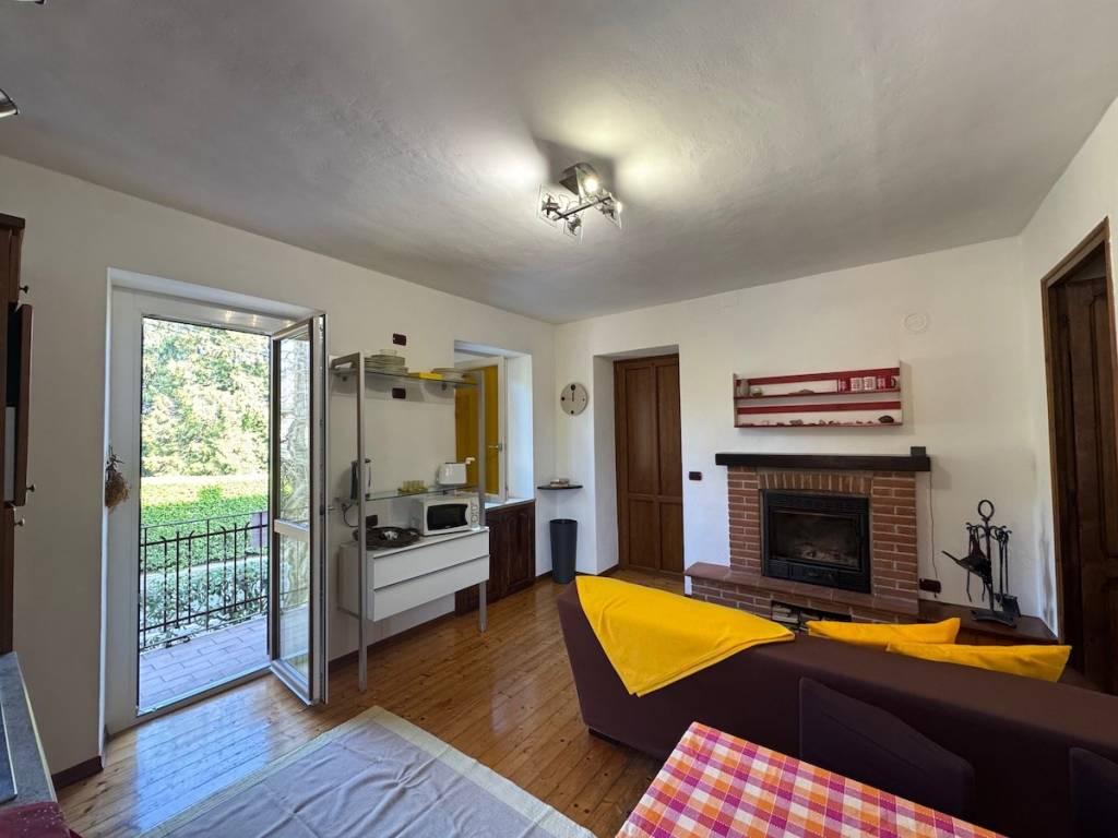 appartamento in vendita a Pollone