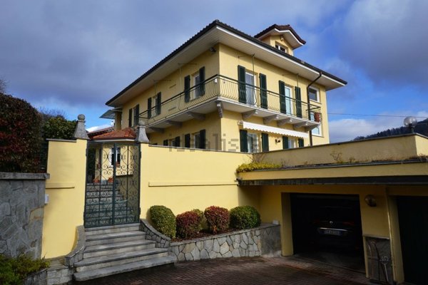 casa indipendente in vendita a Pollone