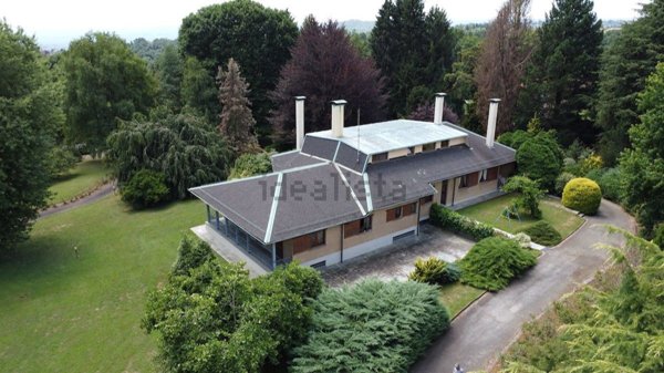 casa indipendente in vendita a Pollone