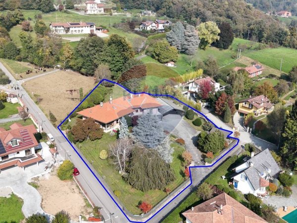 casa indipendente in vendita a Pollone