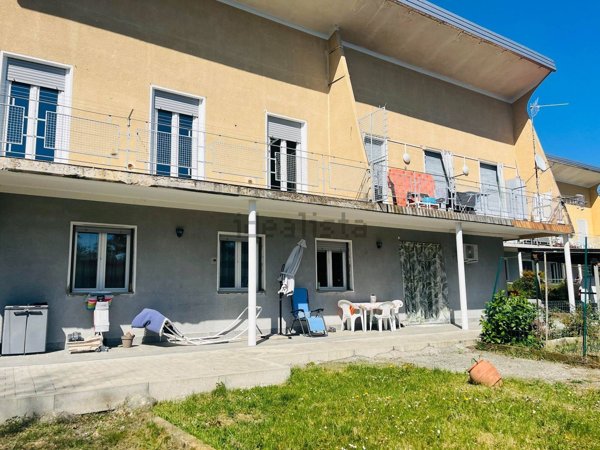 casa indipendente in vendita a Pollone