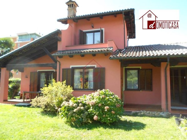 casa indipendente in vendita a Ponderano