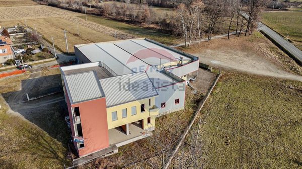 capannone in vendita a Ponderano