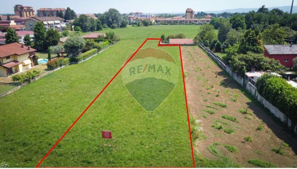 terreno edificabile in vendita a Ponderano