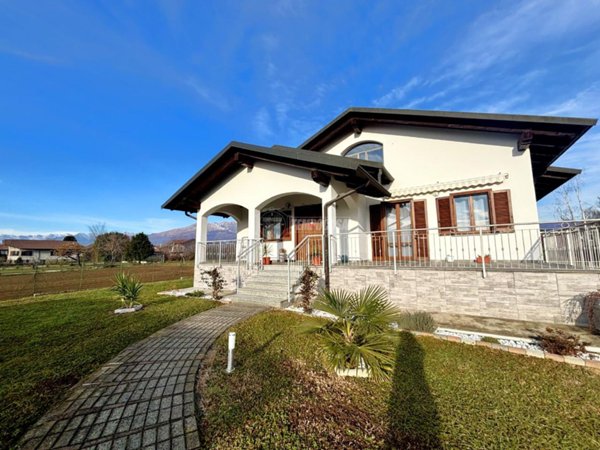 casa indipendente in vendita a Ponderano