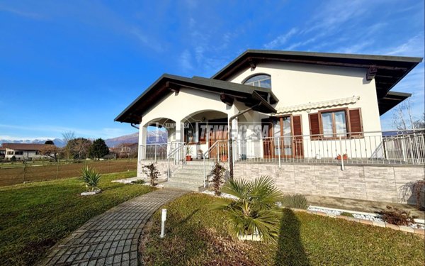 casa indipendente in vendita a Ponderano