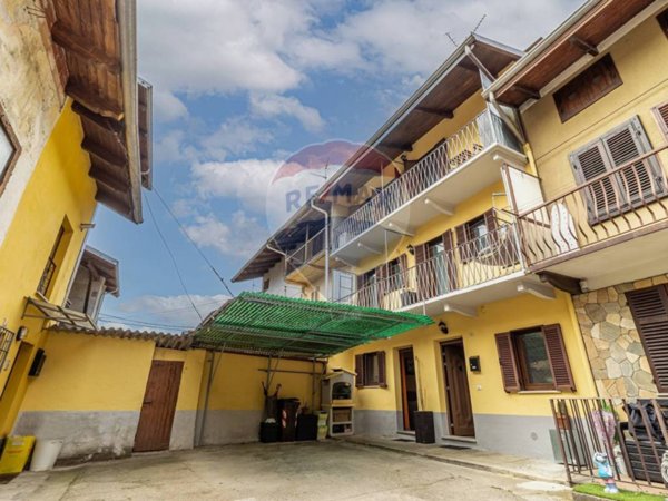 casa indipendente in vendita a Ponderano