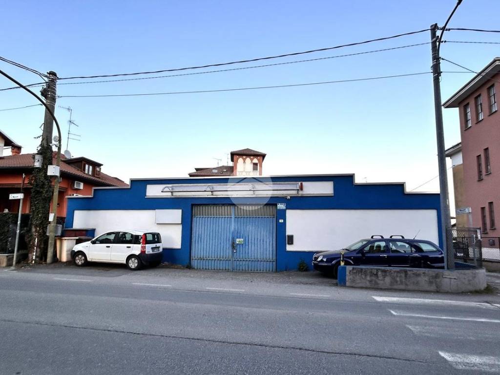 locale commerciale in vendita a Ponderano