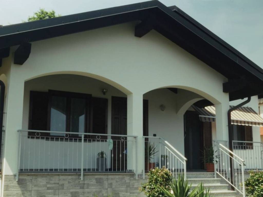 casa indipendente in vendita a Ponderano