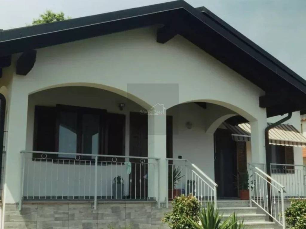 casa indipendente in vendita a Ponderano