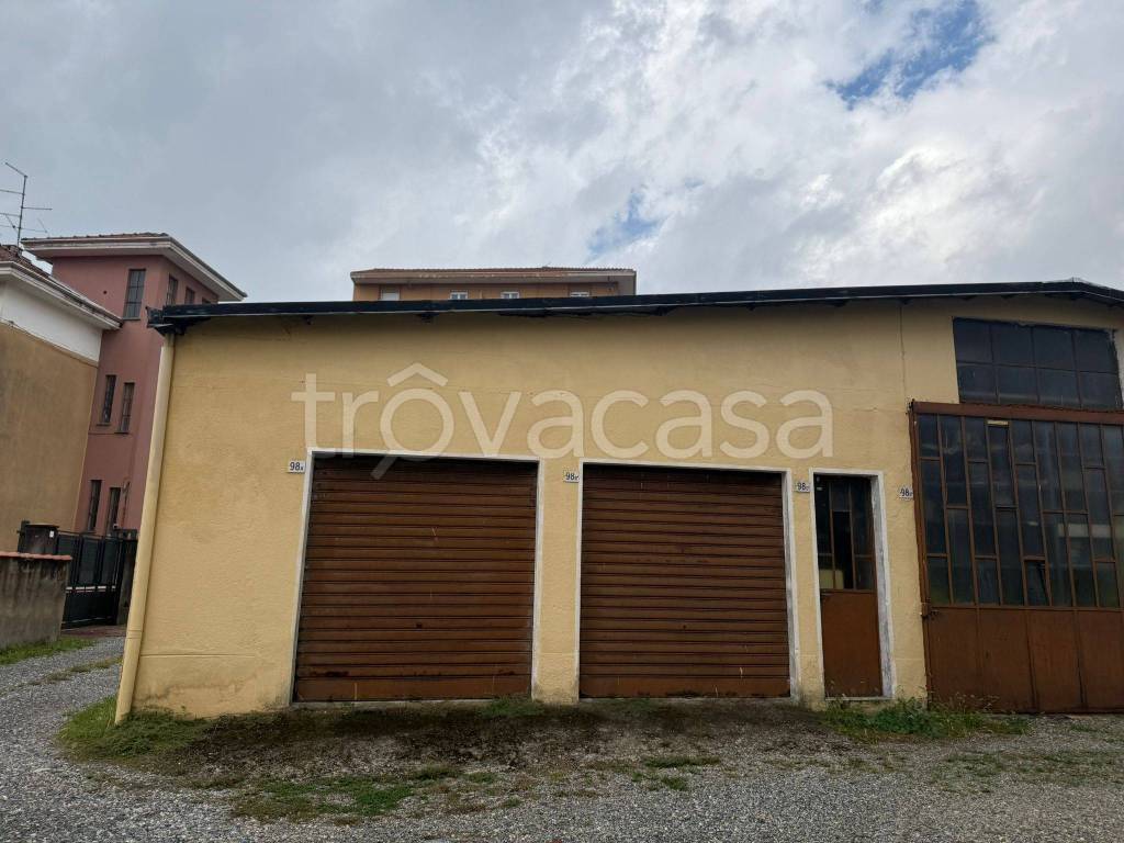 capannone in vendita a Ponderano