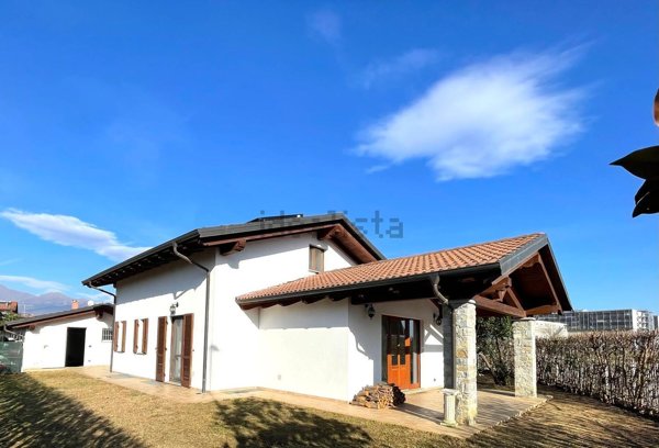 casa indipendente in vendita a Ponderano