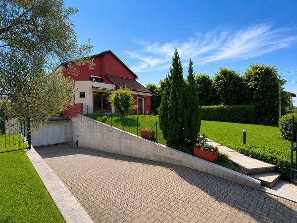casa indipendente in vendita a Ponderano