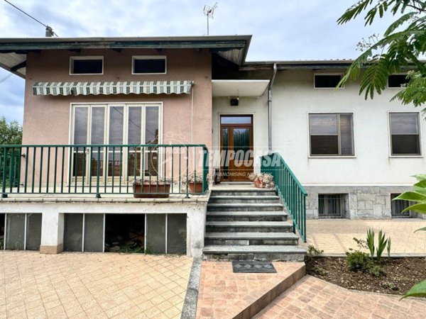 casa indipendente in vendita a Ponderano