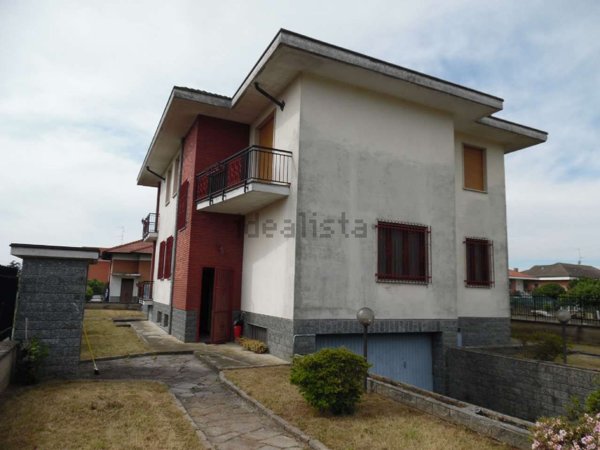 casa indipendente in vendita a Ponderano